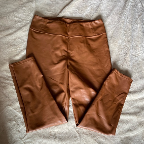 Faux Leather Leggings - Picture 1 of 3
